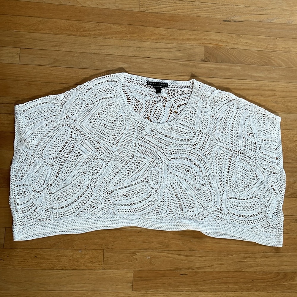 Ralph Lauren. Black label. Hand crochet 100% cotton cape. Size small.